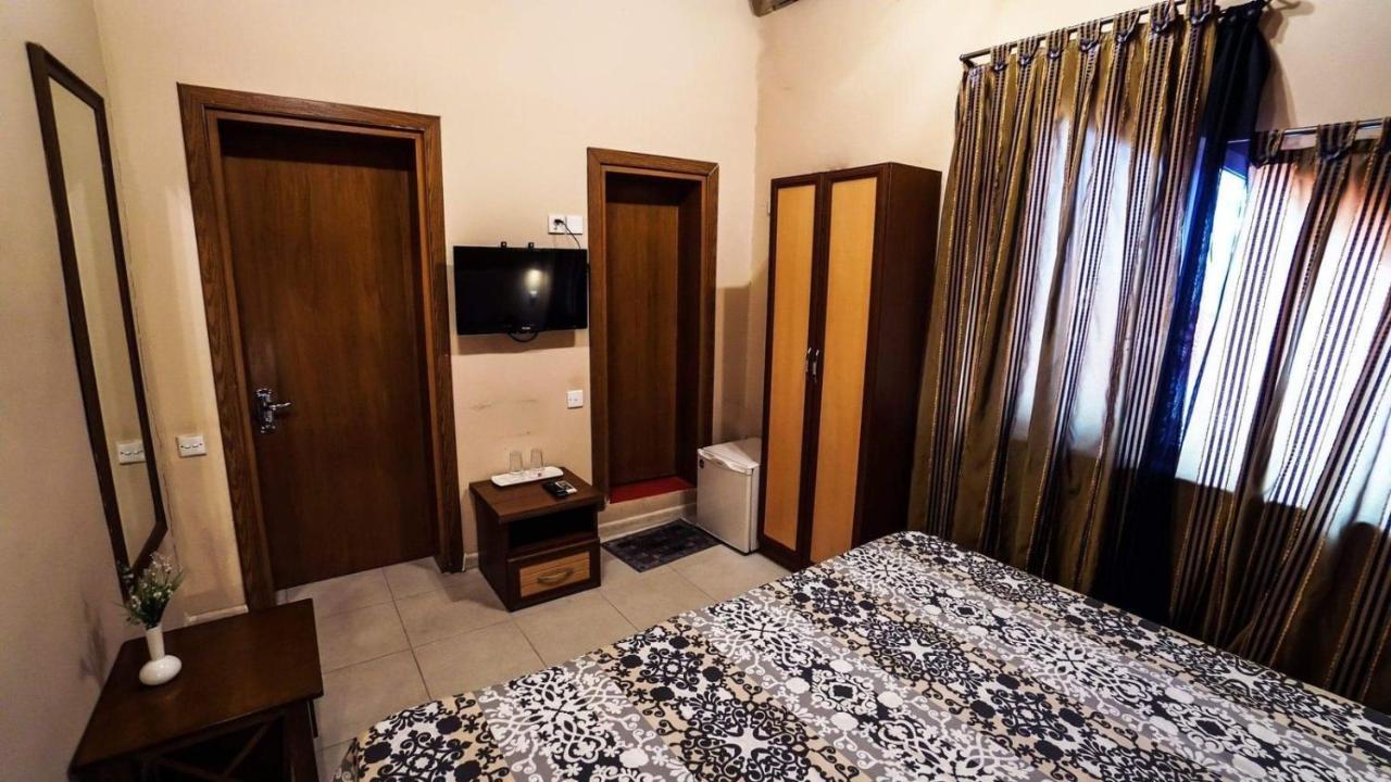 Apart Voyage Batumi Eksteriør bilde